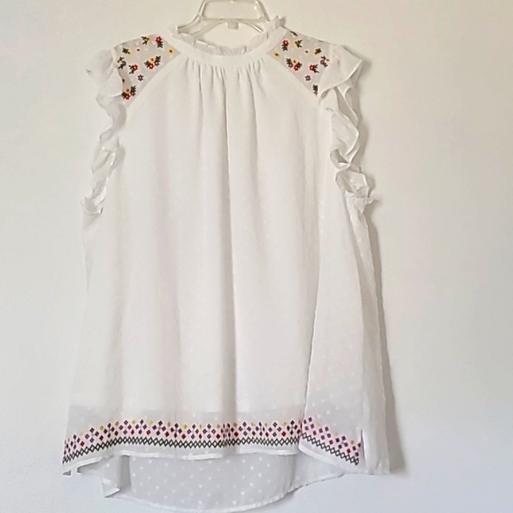 White Floral Turtleneck Ruffled Short Sleeves